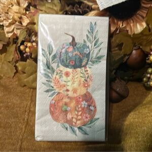 Blueink Studios Vibrant Oak Leaves 40 Paper Guest Size Triple Ply Napkin Towels